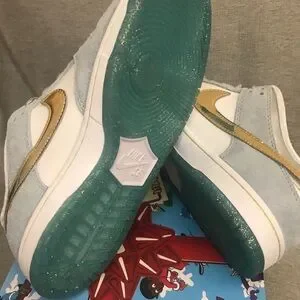 Shoes | Nike Sb Dunk Low Pro Qs Whitemetallic Gold | Poshmark display picture 1